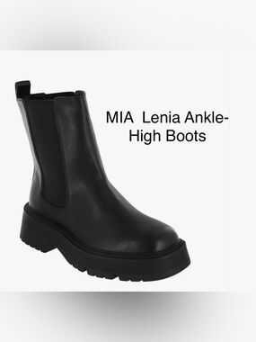 MIA Lenia Black Chunky Lug Chelsea Boots 6.5 NWOT
